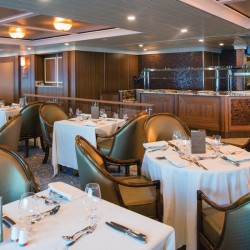 Terrace Cafe - Nautica, Oceania Cruises