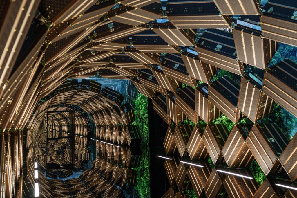 L'Exposition "Visionary Journeys" : savoir faire artisanal de Vuitton