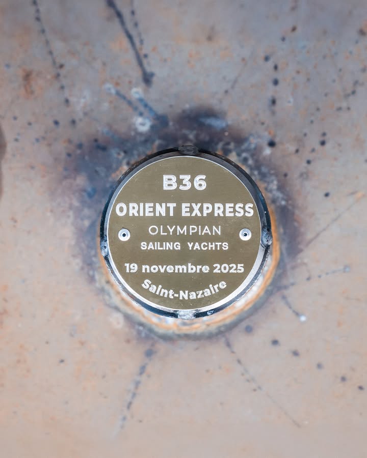 La cérémonie des pièces déposées dans le premier bloc