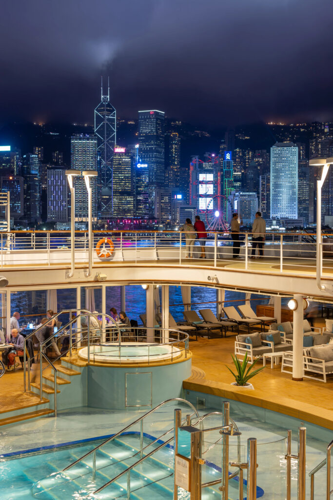 Avec Silversea, chaque séjour citadin devient le prolongement naturel du voyage, une parenthèse raffinée au plus près de l’âme des grandes métropoles.