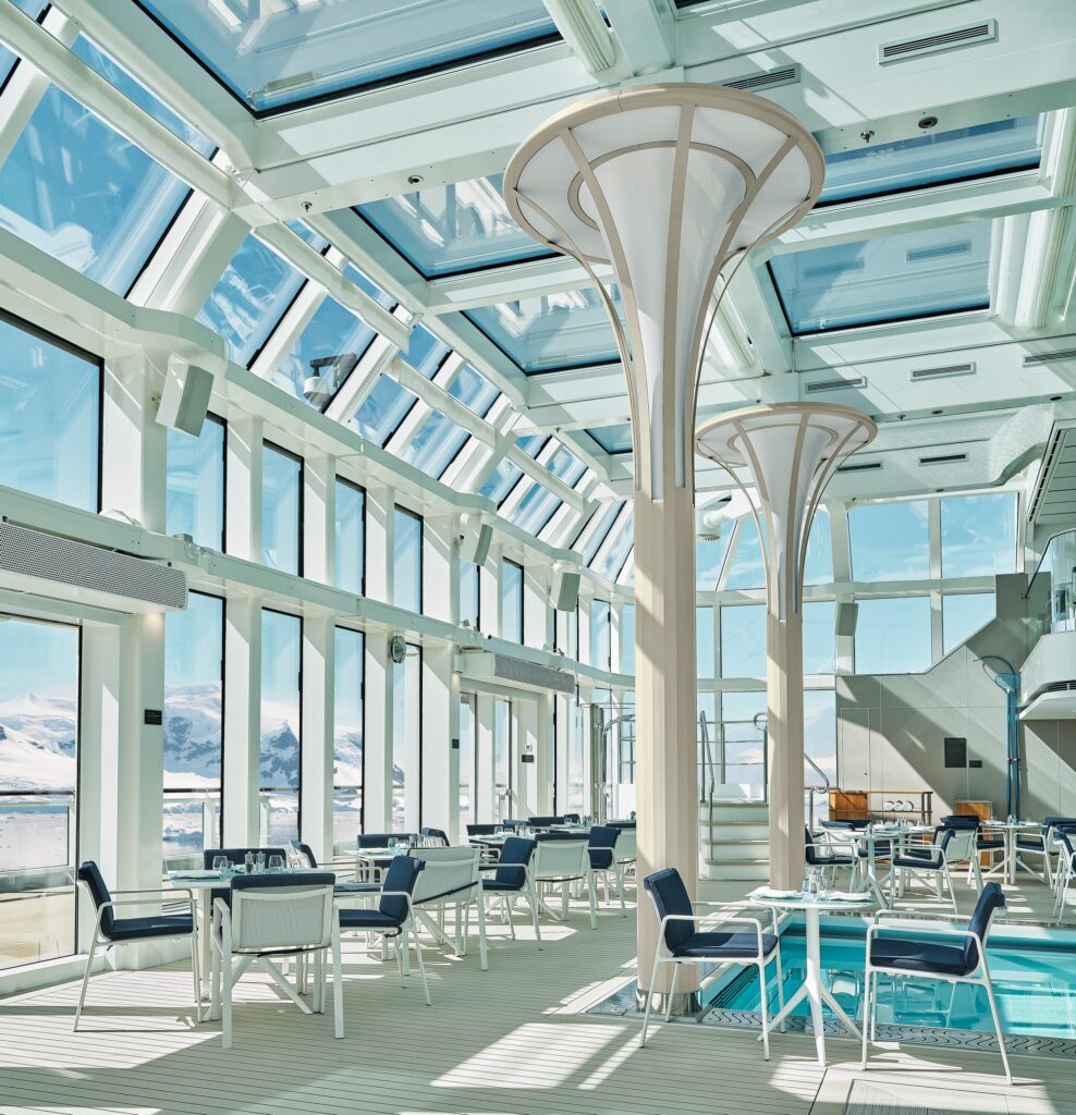 Trois navires de croisières Silversea en Antarctique