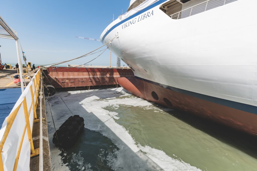 La mise à l'eau du Viking Libra