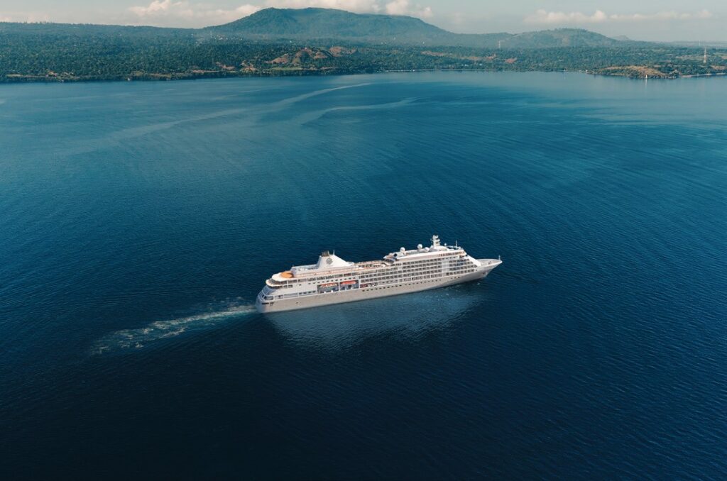 Le Silver Whisper en Indonésie