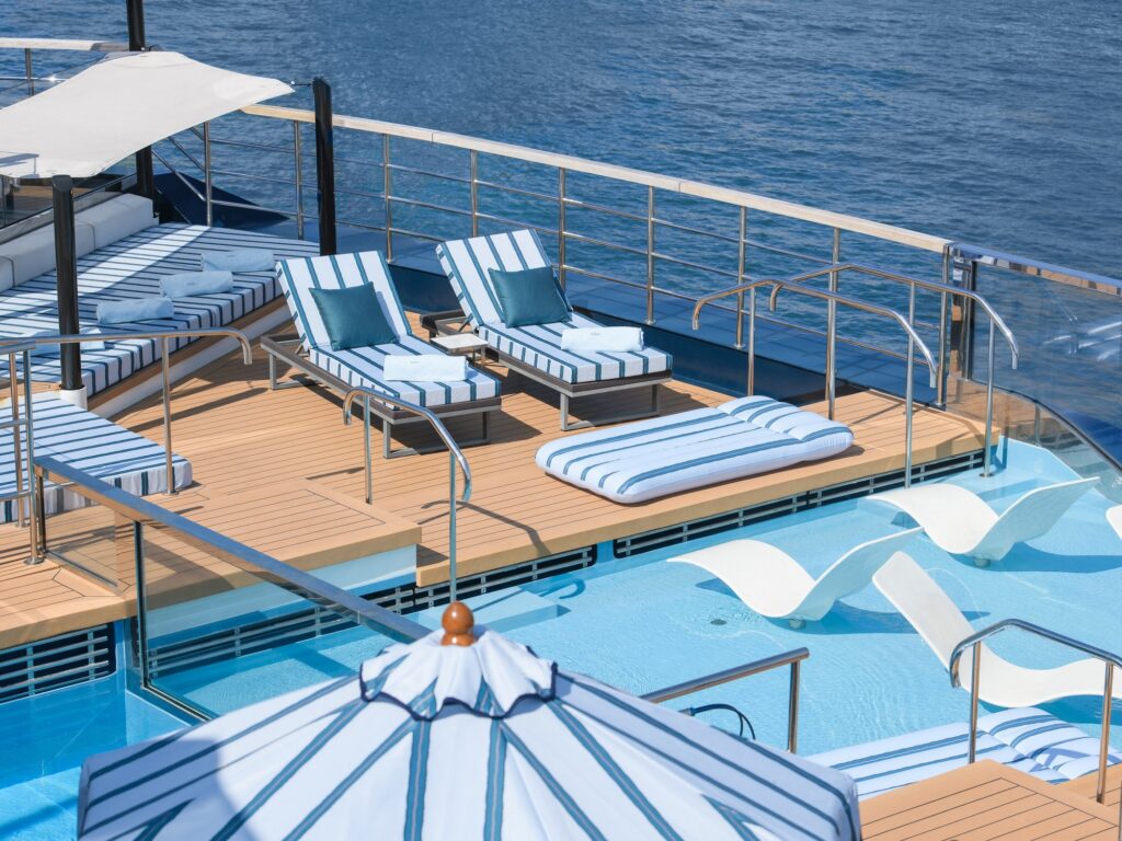 Croisière de luxe - Pool House