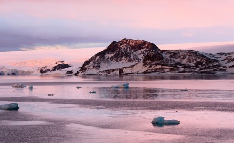 Croisière de luxe Silversea Cruises de Puerto williams à Puerto williams en janvier 2025