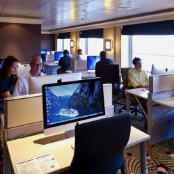 Crystal Serenity, CU@Sea Lab