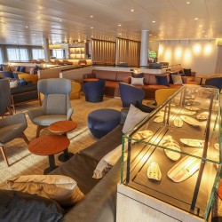 Panorama Lounge, Quark Expeditions, Ultramarine