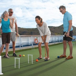 Jeux sur le pont - Riviera, Oceania Cruises