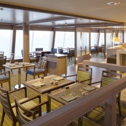 Crystal Symphony, Lido Cafe