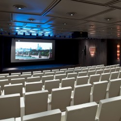 Crystal Symphony, Cinéma