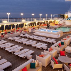 Crystal Symphony, Piscine