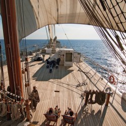 Sea Cloud II, Pont